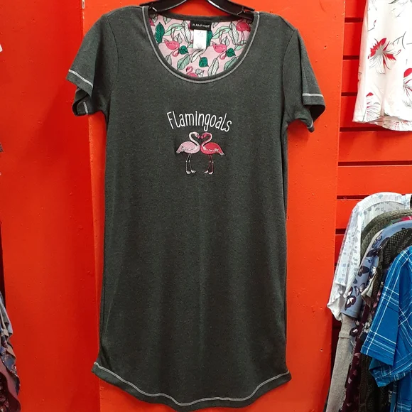 Sleeping gown. - Picture 1 of 6